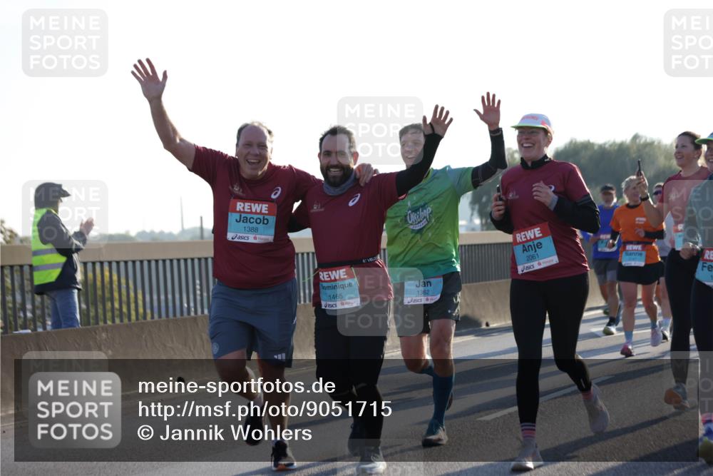 03.10.2025 - Köhlbrandbrückenlauf Jannik Wohlers http://msf.ph/oto/9051715 03.10.2025 09:19:10 Position 3 1388, 1465, 1362, 2061 meine-sportfotos.de