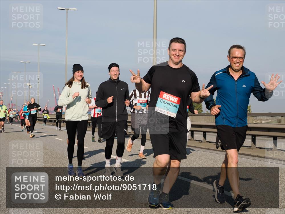 03.10.2025 - Köhlbrandbrückenlauf Fabian Wolf http://msf.ph/oto/9051718 03.10.2025 10:01:51 Position 3 1310 meine-sportfotos.de