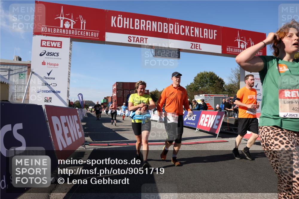03.10.2025 - Köhlbrandbrückenlauf Lena Gebhardt http://msf.ph/oto/9051719 03.10.2025 13:22:06 Ziel 4291, 4934, 5180, 5776, 6005, 6173, 6237, 6332, 6416, 6684, 6687, 6729 meine-sportfotos.de