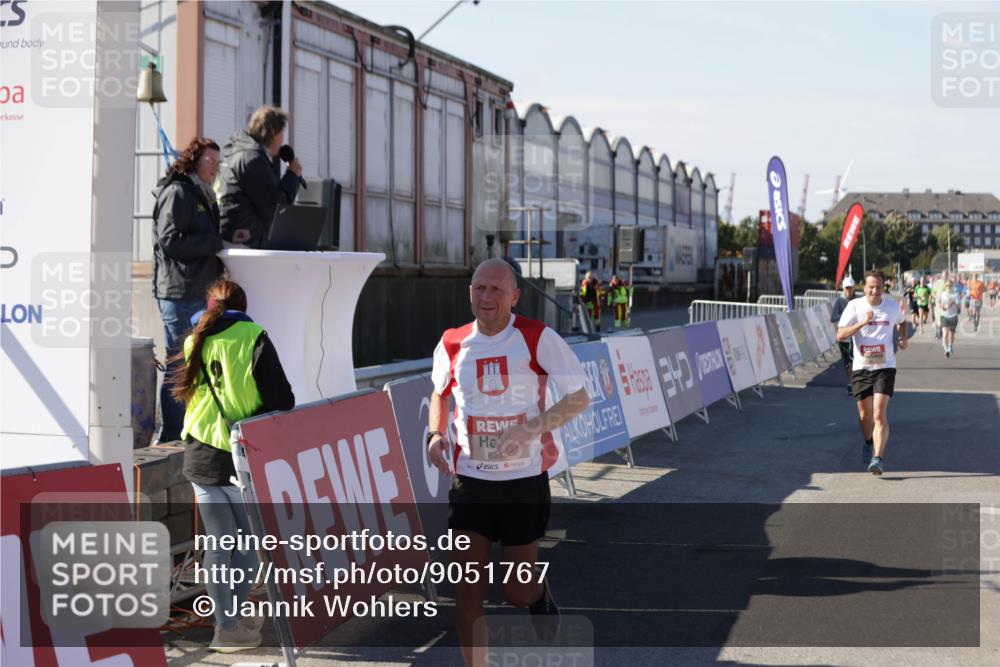 03.10.2025 - Köhlbrandbrückenlauf Jannik Wohlers http://msf.ph/oto/9051767 03.10.2025 13:08:43 Ziel 4213, 4340, 5792, 6034, 6232, 6424, 6534, 6805 meine-sportfotos.de