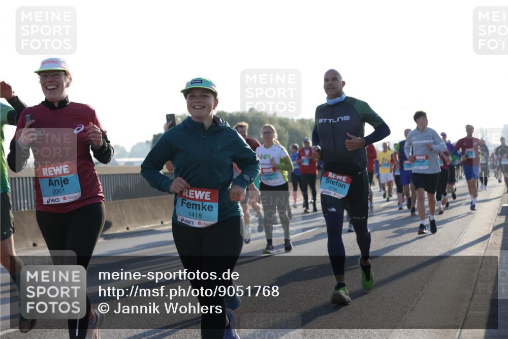 03.10.2025 - Köhlbrandbrückenlauf Jannik Wohlers http://msf.ph/oto/9051768 03.10.2025 09:19:11 Position 3 2061, 1418, 2126 meine-sportfotos.de
