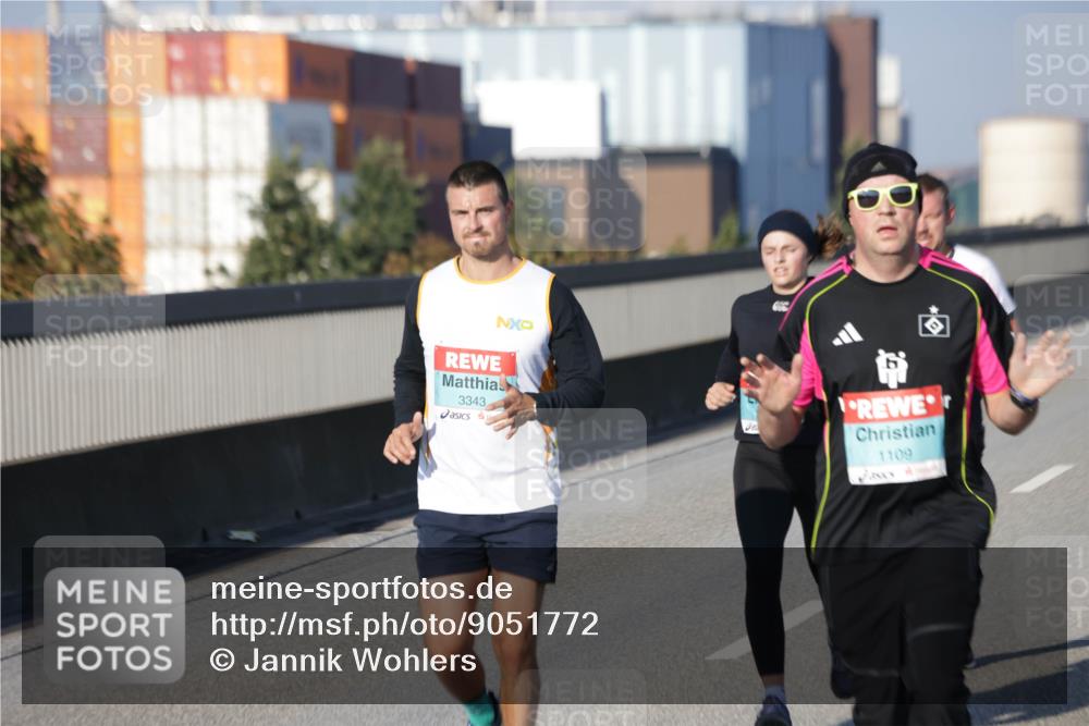 03.10.2025 - Köhlbrandbrückenlauf Jannik Wohlers http://msf.ph/oto/9051772 03.10.2025 09:46:26 Position 3 3343, 1109 meine-sportfotos.de