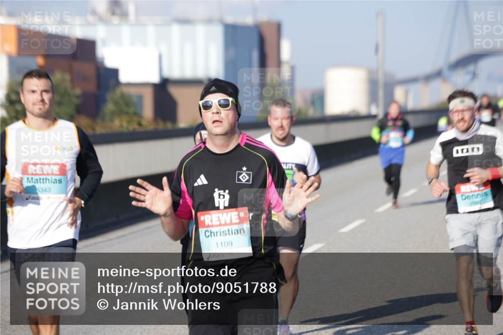 03.10.2025 - Köhlbrandbrückenlauf Jannik Wohlers http://msf.ph/oto/9051788 03.10.2025 09:46:27 Position 3 8343, 1109 meine-sportfotos.de
