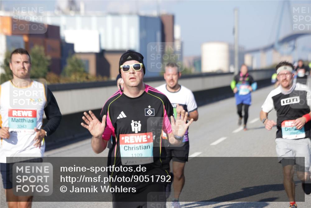 03.10.2025 - Köhlbrandbrückenlauf Jannik Wohlers http://msf.ph/oto/9051792 03.10.2025 09:46:27 Position 3 3343, 1109 meine-sportfotos.de