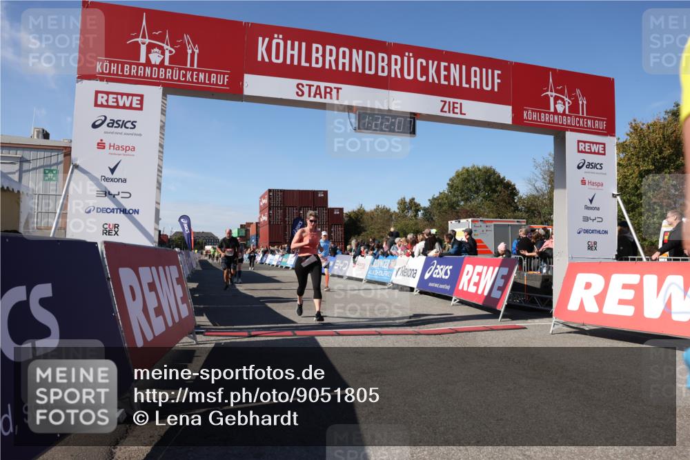 03.10.2025 - Köhlbrandbrückenlauf Lena Gebhardt http://msf.ph/oto/9051805 03.10.2025 13:22:08 Ziel 4291, 4706, 4934, 5180, 5776, 6173, 6237, 6332, 6416, 6531, 6684, 6687, 6729 meine-sportfotos.de