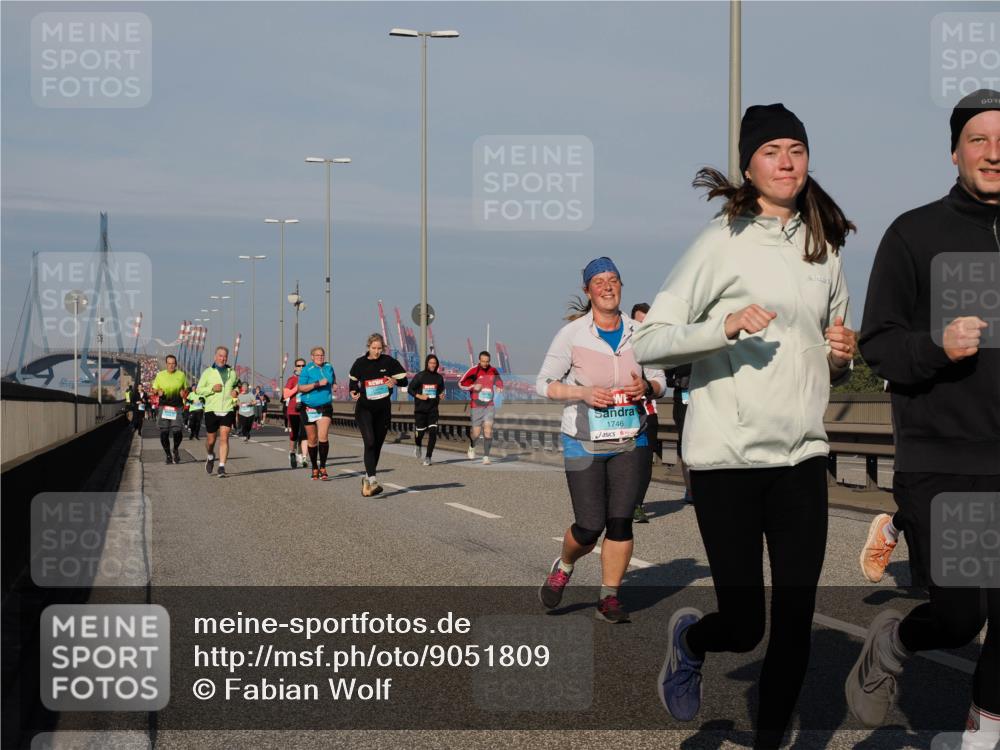 03.10.2025 - Köhlbrandbrückenlauf Fabian Wolf http://msf.ph/oto/9051809 03.10.2025 10:01:53 Position 3 1746 meine-sportfotos.de