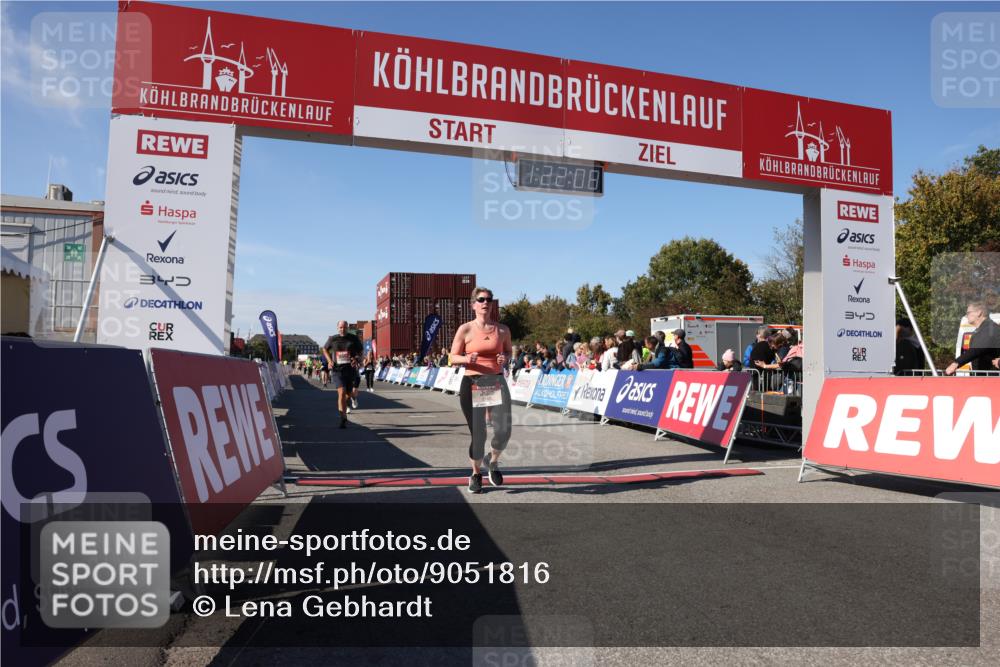 03.10.2025 - Köhlbrandbrückenlauf Lena Gebhardt http://msf.ph/oto/9051816 03.10.2025 13:22:08 Ziel 4291, 4706, 4934, 5180, 5776, 6173, 6237, 6332, 6416, 6531, 6684, 6687, 6729 meine-sportfotos.de