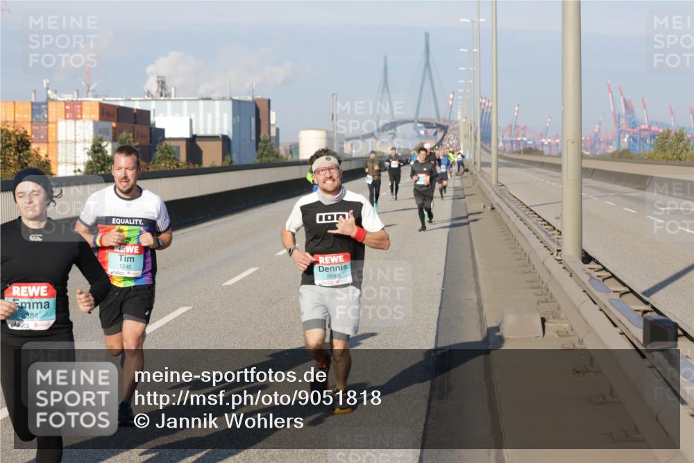 03.10.2025 - Köhlbrandbrückenlauf Jannik Wohlers http://msf.ph/oto/9051818 03.10.2025 09:46:29 Position 3 2884, 1248, 2880 meine-sportfotos.de