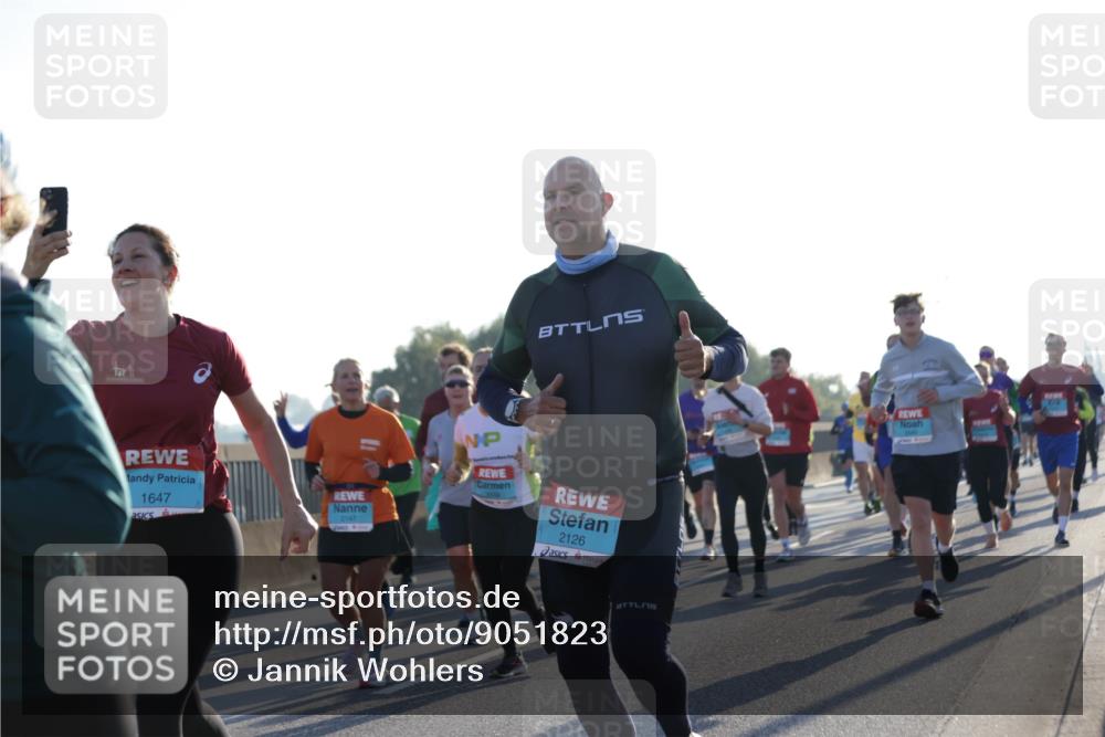 03.10.2025 - Köhlbrandbrückenlauf Jannik Wohlers http://msf.ph/oto/9051823 03.10.2025 09:19:11 Position 3 1647, 2147, 2126 meine-sportfotos.de