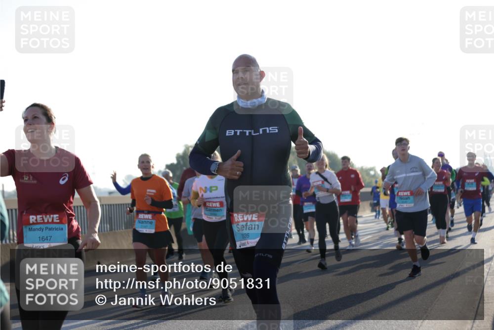 03.10.2025 - Köhlbrandbrückenlauf Jannik Wohlers http://msf.ph/oto/9051831 03.10.2025 09:19:12 Position 3 1647, 2147, 2126 meine-sportfotos.de