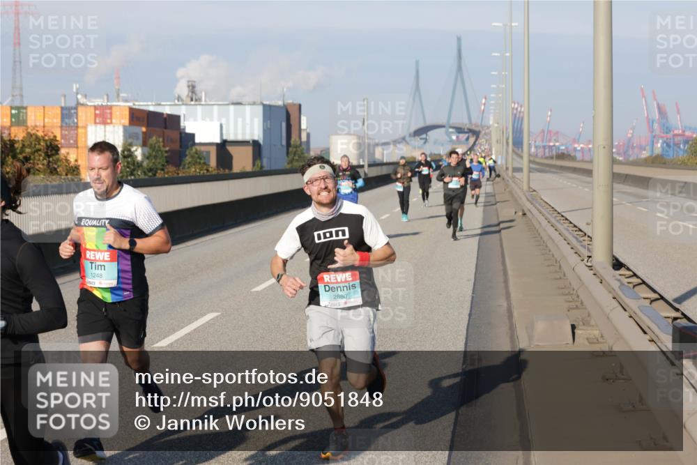 03.10.2025 - Köhlbrandbrückenlauf Jannik Wohlers http://msf.ph/oto/9051848 03.10.2025 09:46:29 Position 3 1248, 2880 meine-sportfotos.de