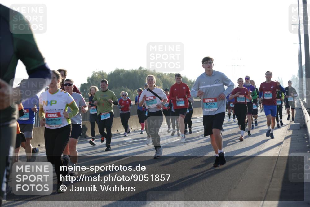 03.10.2025 - Köhlbrandbrückenlauf Jannik Wohlers http://msf.ph/oto/9051857 03.10.2025 09:19:12 Position 3 10, 3339, 6, 2040 meine-sportfotos.de