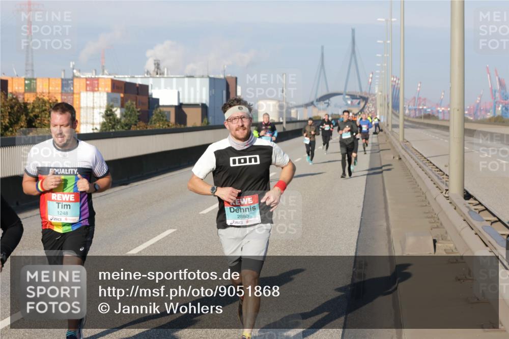 03.10.2025 - Köhlbrandbrückenlauf Jannik Wohlers http://msf.ph/oto/9051868 03.10.2025 09:46:30 Position 3 1248, 2880 meine-sportfotos.de