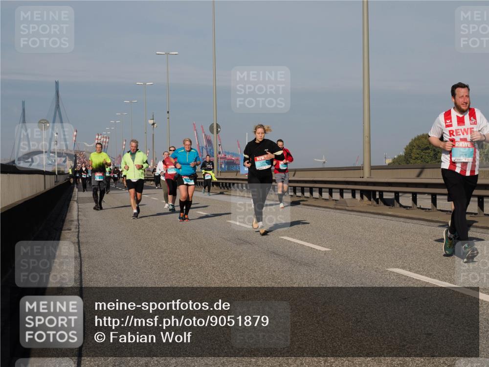 03.10.2025 - Köhlbrandbrückenlauf Fabian Wolf http://msf.ph/oto/9051879 03.10.2025 10:01:55 Position 3 3828 meine-sportfotos.de