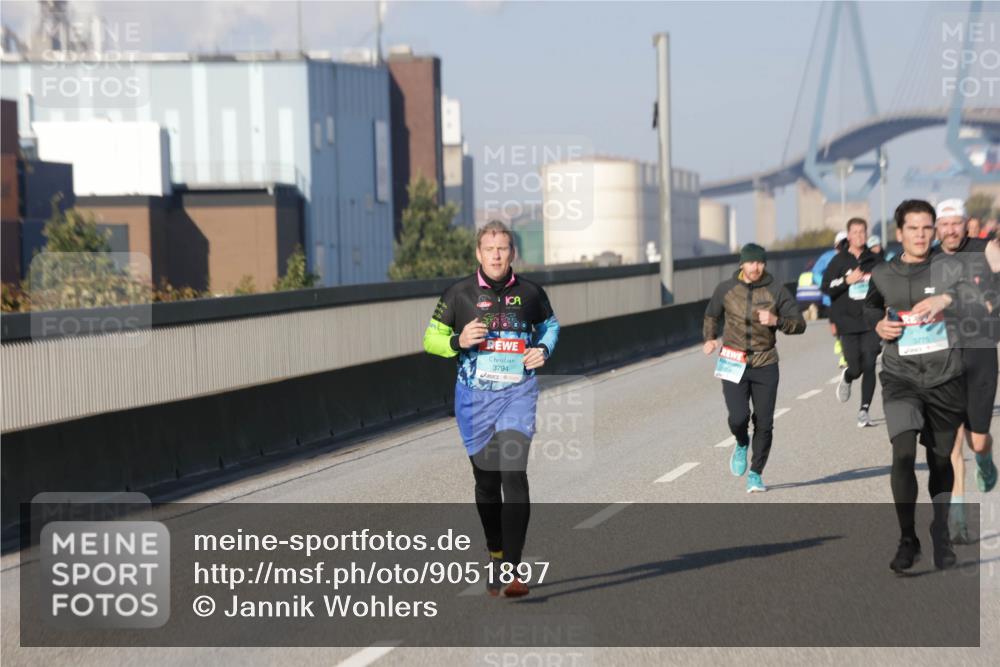 03.10.2025 - Köhlbrandbrückenlauf Jannik Wohlers http://msf.ph/oto/9051897 03.10.2025 09:46:31 Position 3 3794 meine-sportfotos.de