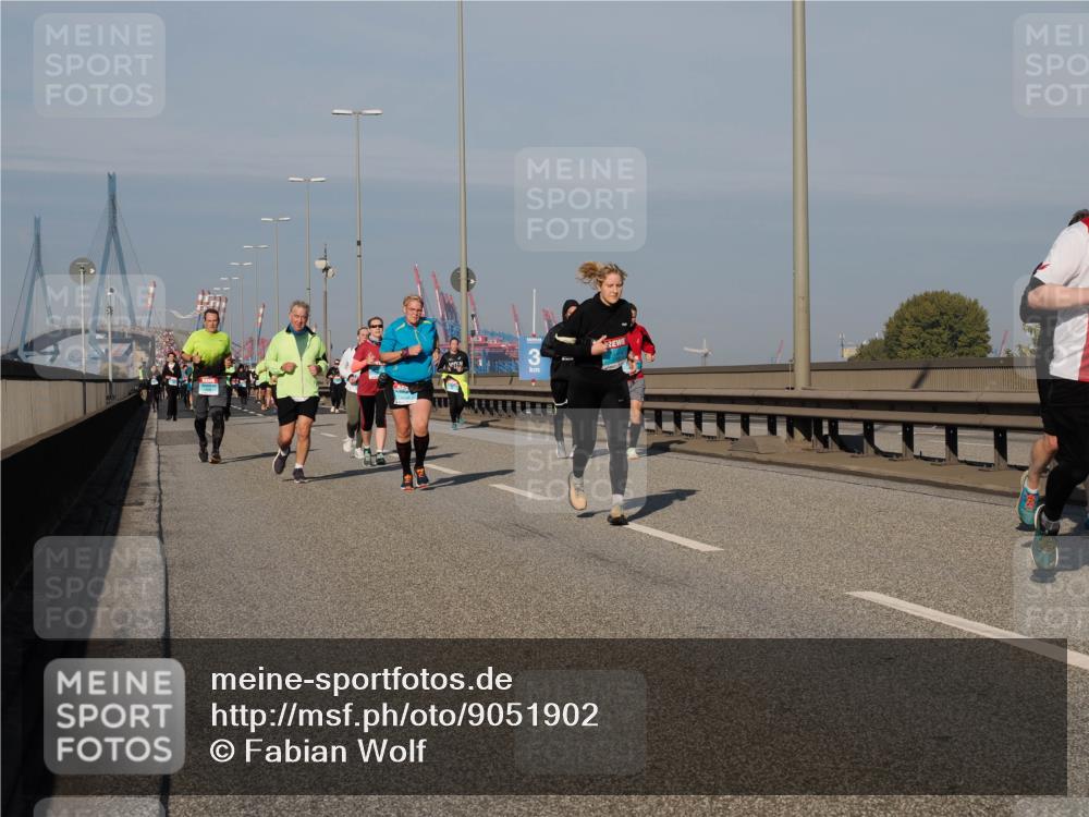 03.10.2025 - Köhlbrandbrückenlauf Fabian Wolf http://msf.ph/oto/9051902 03.10.2025 10:01:56 Position 3  meine-sportfotos.de