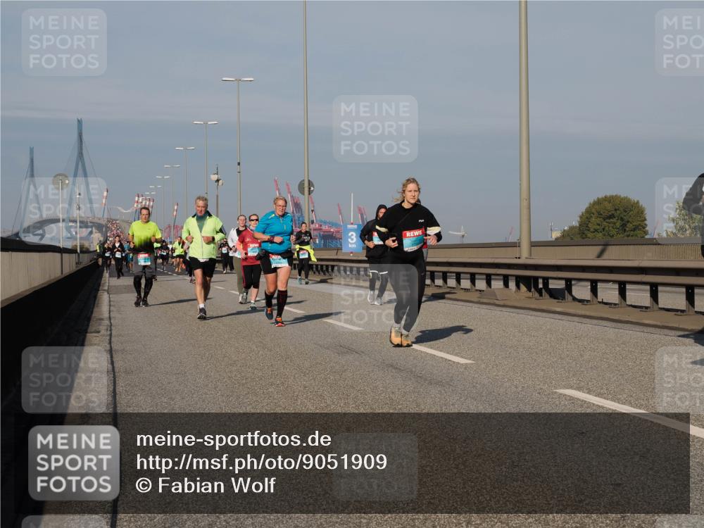 03.10.2025 - Köhlbrandbrückenlauf Fabian Wolf http://msf.ph/oto/9051909 03.10.2025 10:01:56 Position 3 3 meine-sportfotos.de
