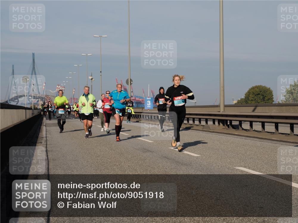 03.10.2025 - Köhlbrandbrückenlauf Fabian Wolf http://msf.ph/oto/9051918 03.10.2025 10:01:56 Position 3 3, 3755 meine-sportfotos.de