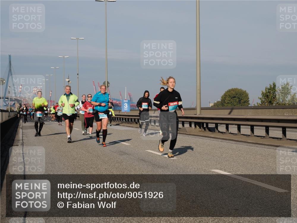 03.10.2025 - Köhlbrandbrückenlauf Fabian Wolf http://msf.ph/oto/9051926 03.10.2025 10:01:57 Position 3 2343, 3 meine-sportfotos.de