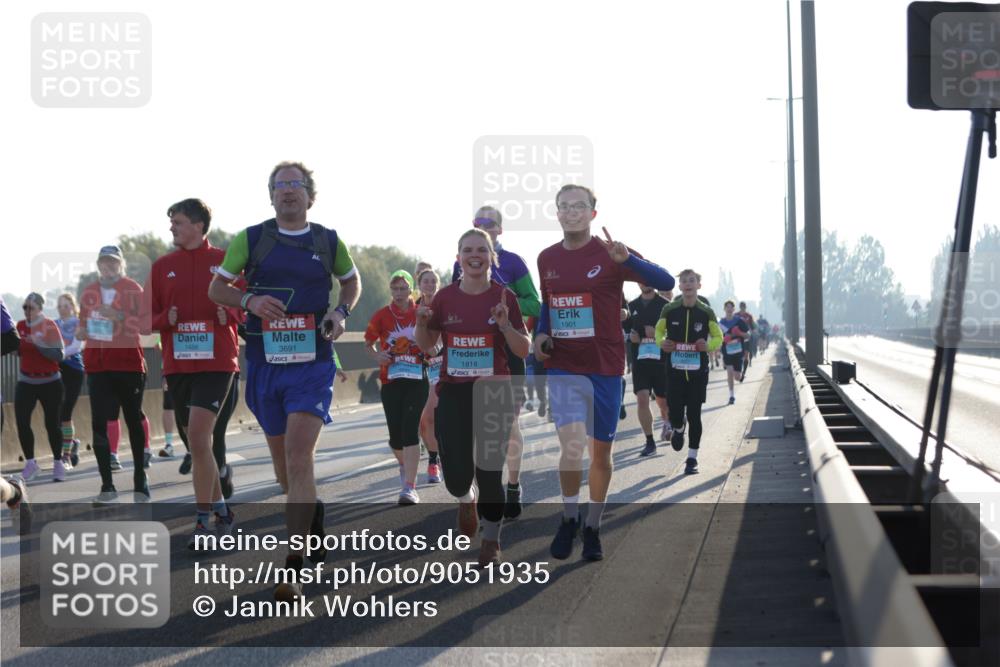 03.10.2025 - Köhlbrandbrückenlauf Jannik Wohlers http://msf.ph/oto/9051935 03.10.2025 09:19:15 Position 3 1456, 3691, 1818, 21, 1901 meine-sportfotos.de