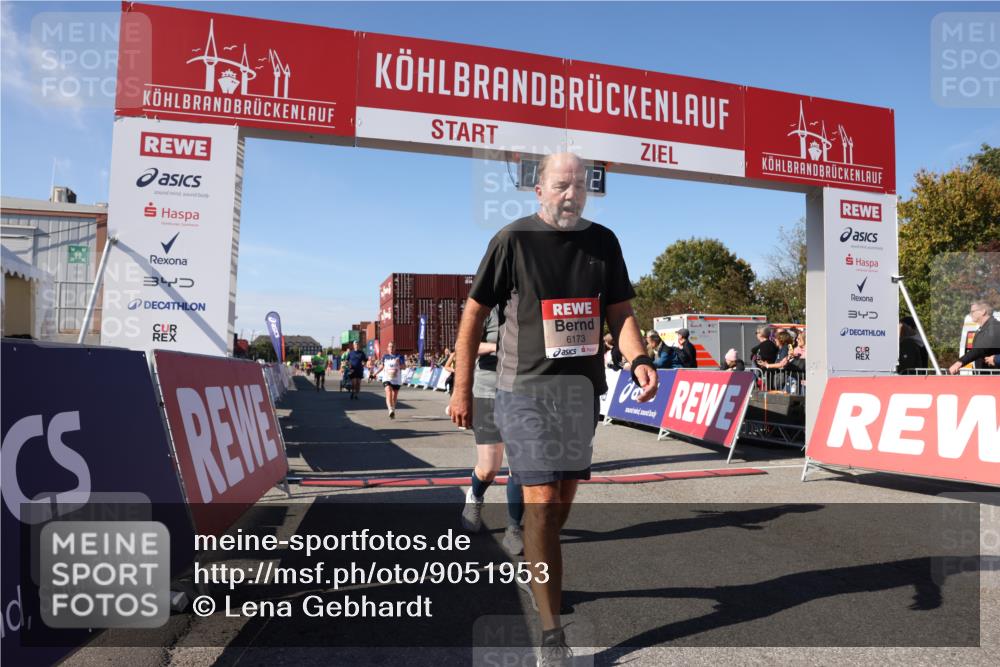 03.10.2025 - Köhlbrandbrückenlauf Lena Gebhardt http://msf.ph/oto/9051953 03.10.2025 13:22:12 Ziel 4291, 4706, 4934, 5180, 5235, 5720, 5776, 6173, 6237, 6416, 6531, 6729 meine-sportfotos.de