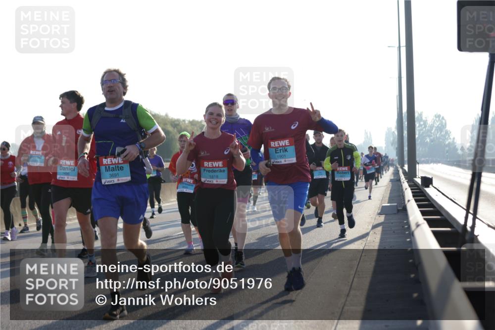 03.10.2025 - Köhlbrandbrückenlauf Jannik Wohlers http://msf.ph/oto/9051976 03.10.2025 09:19:15 Position 3 1456, 3691, 1818, 1901 meine-sportfotos.de