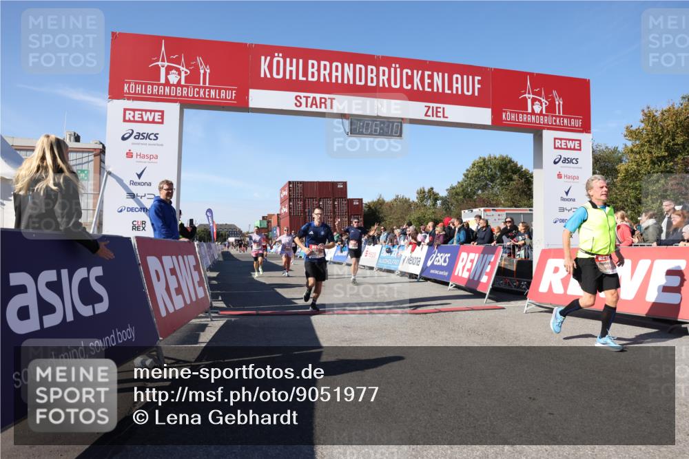 03.10.2025 - Köhlbrandbrückenlauf Lena Gebhardt http://msf.ph/oto/9051977 03.10.2025 13:06:10 Ziel 4504, 4635, 4738, 5096, 6222, 6224, 6323, 6356, 6510, 6850 meine-sportfotos.de