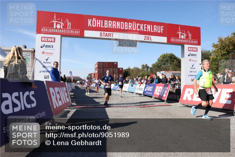 03.10.2025 - Köhlbrandbrückenlauf Lena Gebhardt http://msf.ph/oto/9051989 03.10.2025 13:06:10 Ziel 4504, 4635, 4738, 5096, 6222, 6224, 6323, 6356, 6510, 6850 meine-sportfotos.de