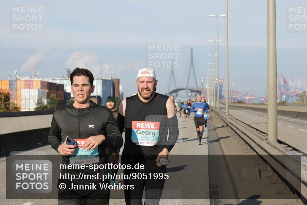 03.10.2025 - Köhlbrandbrückenlauf Jannik Wohlers http://msf.ph/oto/9051995 03.10.2025 09:46:37 Position 3 2777, 3775 meine-sportfotos.de