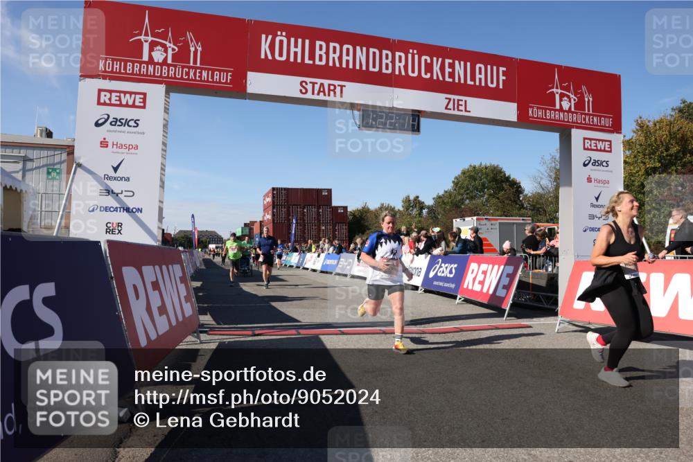 03.10.2025 - Köhlbrandbrückenlauf Lena Gebhardt http://msf.ph/oto/9052024 03.10.2025 13:22:15 Ziel 4239, 4706, 4934, 5072, 5180, 5235, 5400, 5401, 5720, 6173, 6416, 6531 meine-sportfotos.de