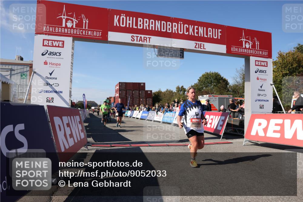 03.10.2025 - Köhlbrandbrückenlauf Lena Gebhardt http://msf.ph/oto/9052033 03.10.2025 13:22:15 Ziel 4239, 4706, 4934, 5072, 5180, 5235, 5400, 5401, 5720, 6173, 6416, 6531 meine-sportfotos.de