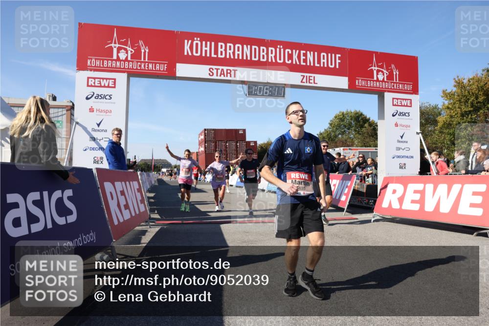 03.10.2025 - Köhlbrandbrückenlauf Lena Gebhardt http://msf.ph/oto/9052039 03.10.2025 13:06:12 Ziel 4504, 4635, 4738, 6222, 6224, 6323, 6356, 6510, 6850 meine-sportfotos.de