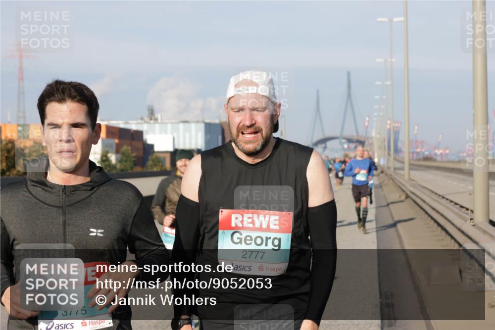 03.10.2025 - Köhlbrandbrückenlauf Jannik Wohlers http://msf.ph/oto/9052053 03.10.2025 09:46:38 Position 3 3775, 2777 meine-sportfotos.de