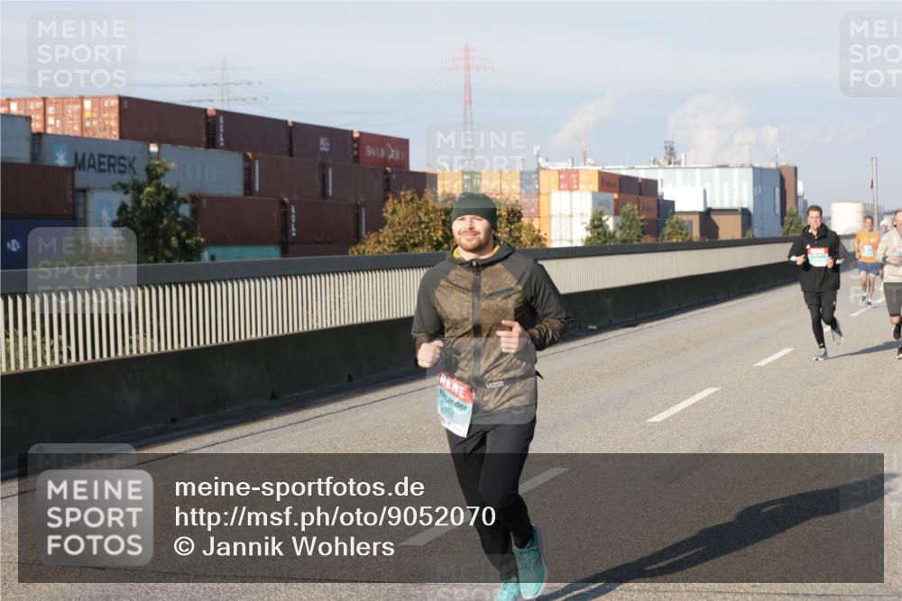 03.10.2025 - Köhlbrandbrückenlauf Jannik Wohlers http://msf.ph/oto/9052070 03.10.2025 09:46:39 Position 3 2959 meine-sportfotos.de