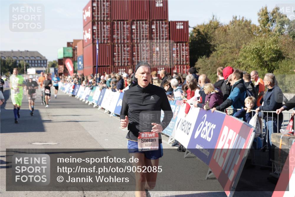 03.10.2025 - Köhlbrandbrückenlauf Jannik Wohlers http://msf.ph/oto/9052085 03.10.2025 13:08:53 Ziel 4138, 4213, 4340, 4505, 4544, 5705, 5842, 6034, 6232, 6233 meine-sportfotos.de