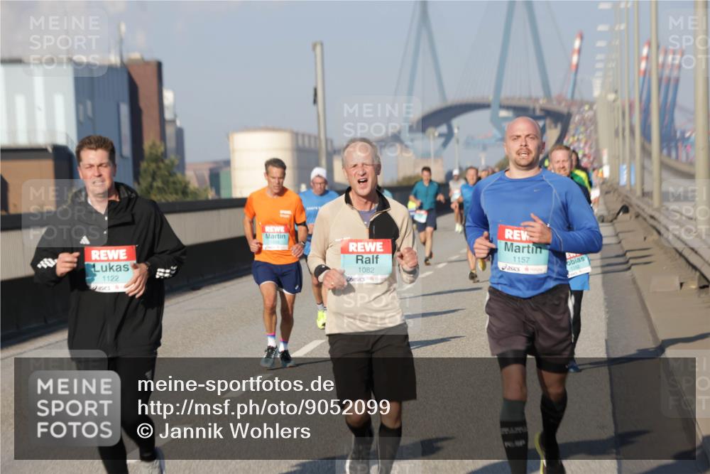 03.10.2025 - Köhlbrandbrückenlauf Jannik Wohlers http://msf.ph/oto/9052099 03.10.2025 09:46:41 Position 3 1122, 1082, 1157, 1262 meine-sportfotos.de