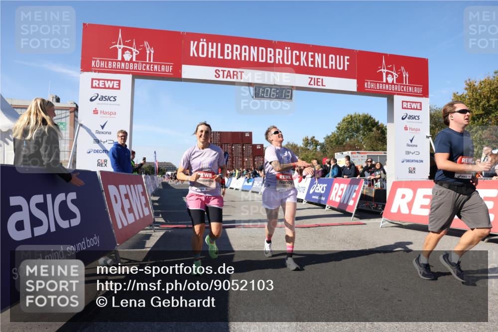 03.10.2025 - Köhlbrandbrückenlauf Lena Gebhardt http://msf.ph/oto/9052103 03.10.2025 13:06:13 Ziel 4504, 4635, 4738, 6222, 6224, 6323, 6356, 6510, 6850 meine-sportfotos.de