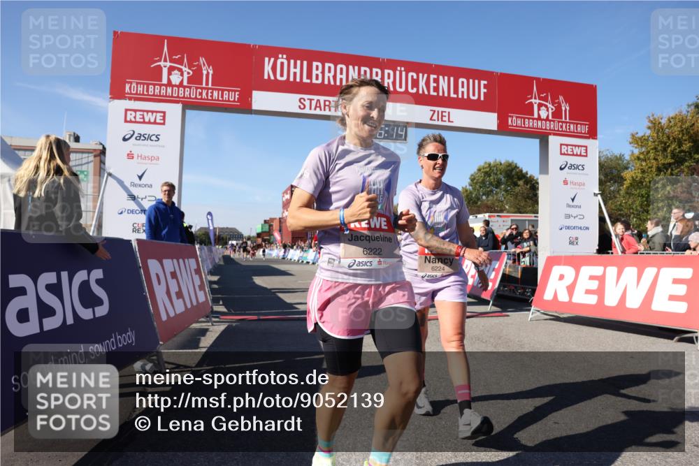 03.10.2025 - Köhlbrandbrückenlauf Lena Gebhardt http://msf.ph/oto/9052139 03.10.2025 13:06:14 Ziel 4504, 4635, 4738, 6222, 6224, 6323, 6356, 6850 meine-sportfotos.de