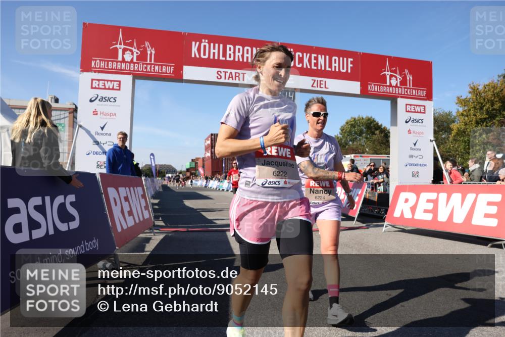 03.10.2025 - Köhlbrandbrückenlauf Lena Gebhardt http://msf.ph/oto/9052145 03.10.2025 13:06:14 Ziel 4504, 4635, 4738, 6222, 6224, 6323, 6356, 6850 meine-sportfotos.de