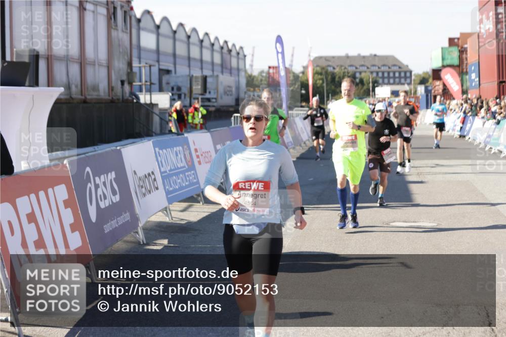 03.10.2025 - Köhlbrandbrückenlauf Jannik Wohlers http://msf.ph/oto/9052153 03.10.2025 13:08:55 Ziel 4057, 4138, 4213, 4340, 4403, 4505, 4544, 5705, 5842, 6034, 6233, 6372 meine-sportfotos.de