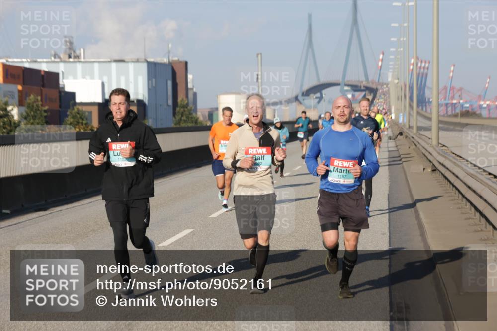 03.10.2025 - Köhlbrandbrückenlauf Jannik Wohlers http://msf.ph/oto/9052161 03.10.2025 09:46:41 Position 3 1122, 1082, 1157 meine-sportfotos.de