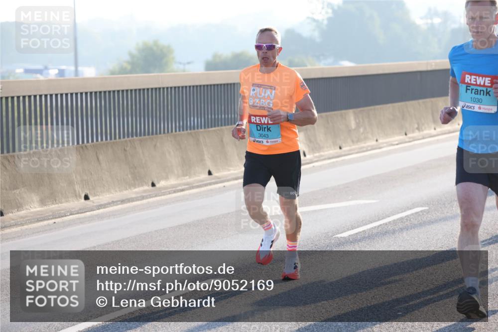 03.10.2025 - Köhlbrandbrückenlauf Lena Gebhardt http://msf.ph/oto/9052169 03.10.2025 09:15:08 Position 1 3043, 1030 meine-sportfotos.de
