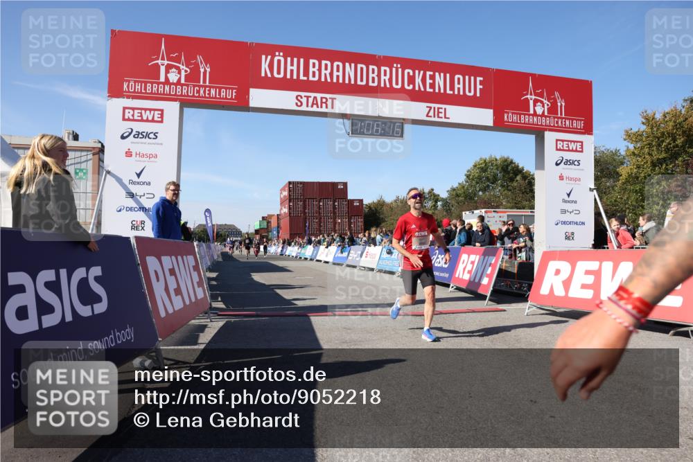 03.10.2025 - Köhlbrandbrückenlauf Lena Gebhardt http://msf.ph/oto/9052218 03.10.2025 13:06:16 Ziel 4504, 4635, 4738, 6222, 6224, 6323, 6356, 6850 meine-sportfotos.de