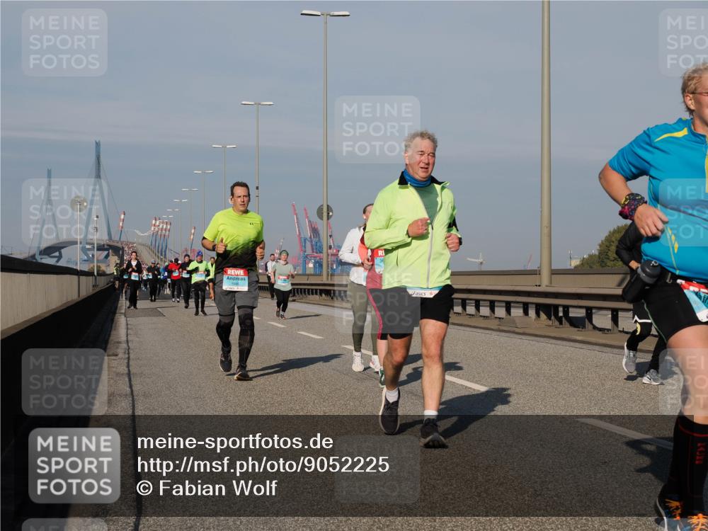 03.10.2025 - Köhlbrandbrückenlauf Fabian Wolf http://msf.ph/oto/9052225 03.10.2025 10:02:01 Position 3  meine-sportfotos.de