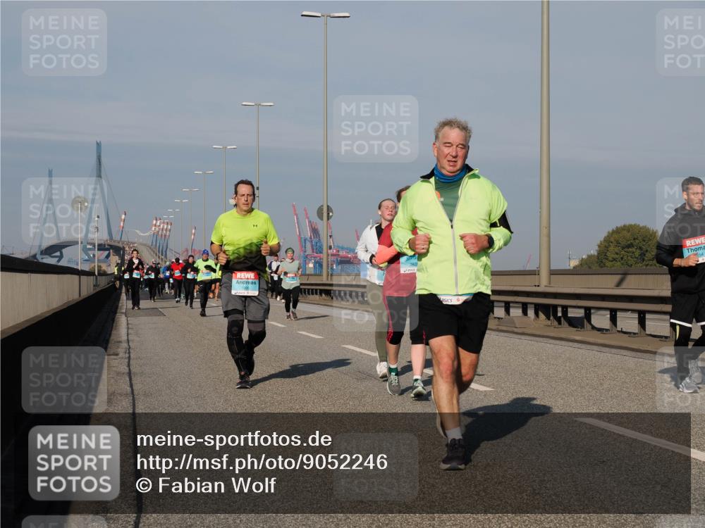 03.10.2025 - Köhlbrandbrückenlauf Fabian Wolf http://msf.ph/oto/9052246 03.10.2025 10:02:02 Position 3 3839 meine-sportfotos.de
