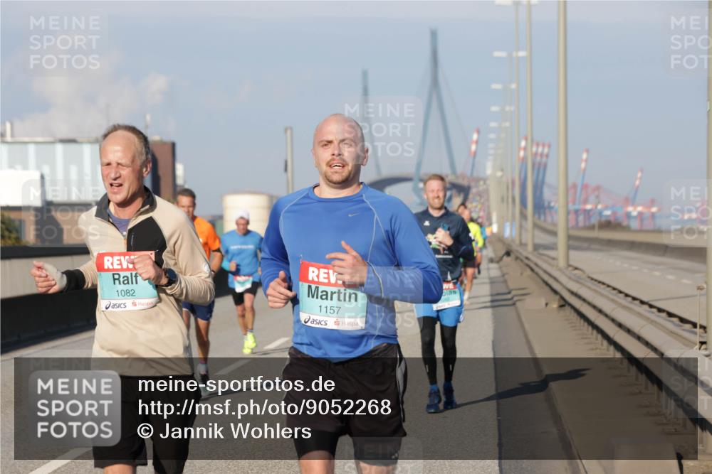03.10.2025 - Köhlbrandbrückenlauf Jannik Wohlers http://msf.ph/oto/9052268 03.10.2025 09:46:43 Position 3 1082, 1157 meine-sportfotos.de