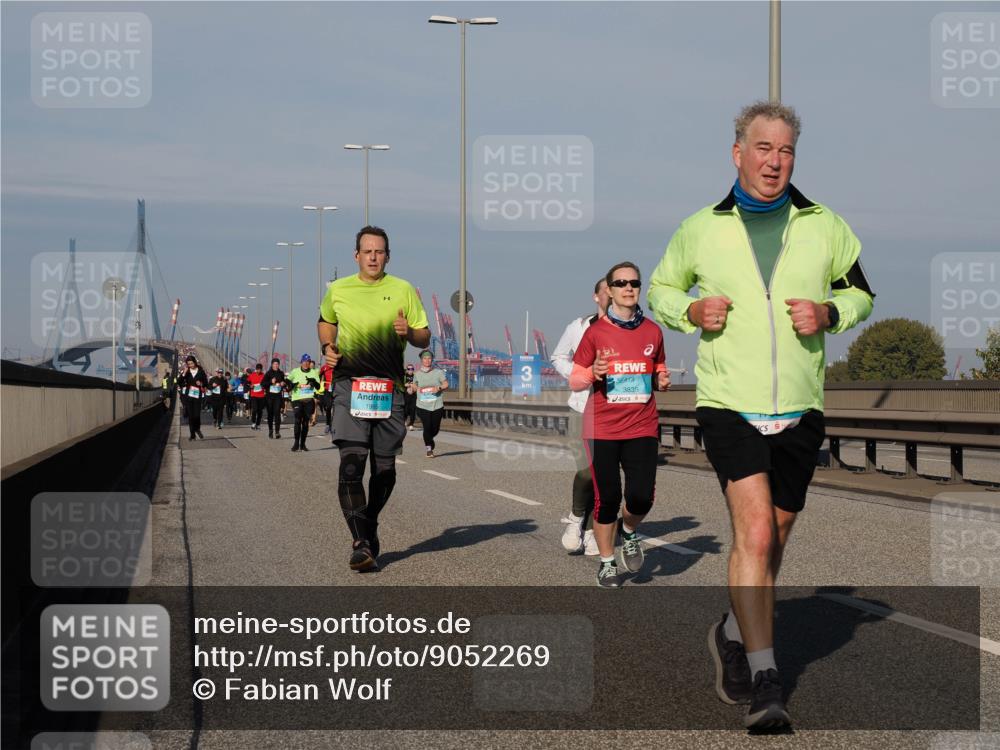 03.10.2025 - Köhlbrandbrückenlauf Fabian Wolf http://msf.ph/oto/9052269 03.10.2025 10:02:02 Position 3 3839 meine-sportfotos.de