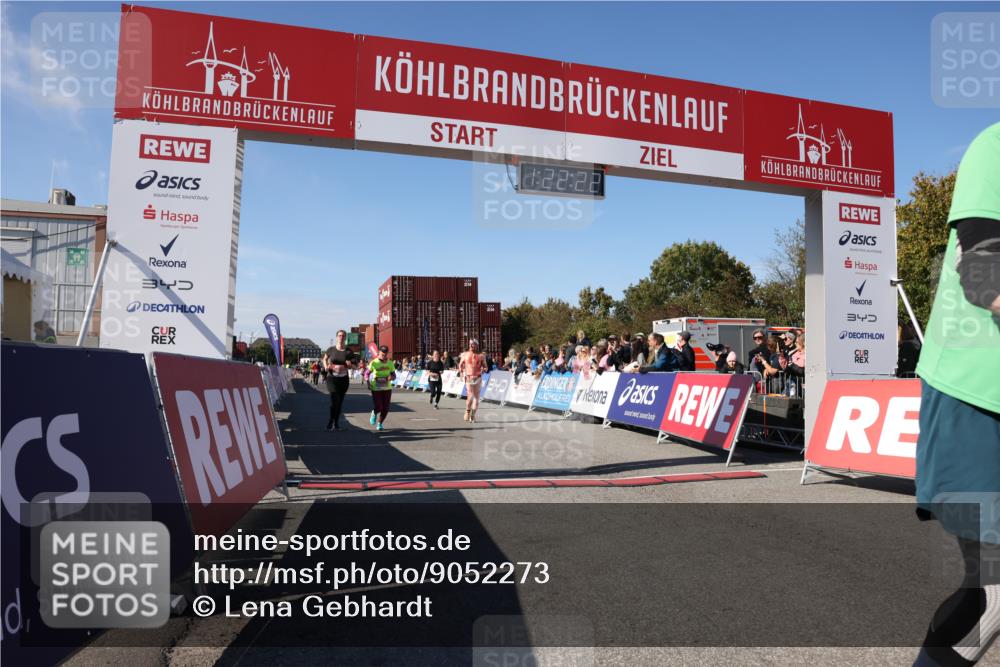 03.10.2025 - Köhlbrandbrückenlauf Lena Gebhardt http://msf.ph/oto/9052273 03.10.2025 13:22:22 Ziel 4239, 4706, 5072, 5235, 5272, 5400, 5401, 5720, 5851, 5929, 6188, 6531 meine-sportfotos.de