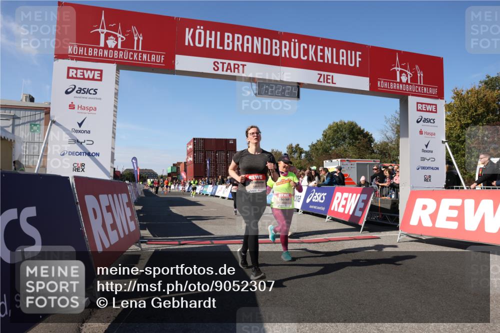 03.10.2025 - Köhlbrandbrückenlauf Lena Gebhardt http://msf.ph/oto/9052307 03.10.2025 13:22:25 Ziel 4239, 5072, 5235, 5272, 5400, 5401, 5720, 5851, 5929, 6188 meine-sportfotos.de