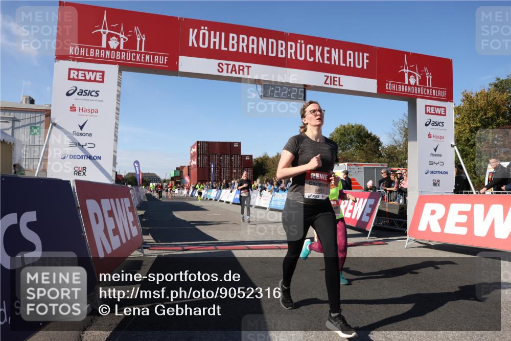 03.10.2025 - Köhlbrandbrückenlauf Lena Gebhardt http://msf.ph/oto/9052316 03.10.2025 13:22:25 Ziel 4239, 5072, 5235, 5272, 5400, 5401, 5720, 5851, 5929, 6188 meine-sportfotos.de
